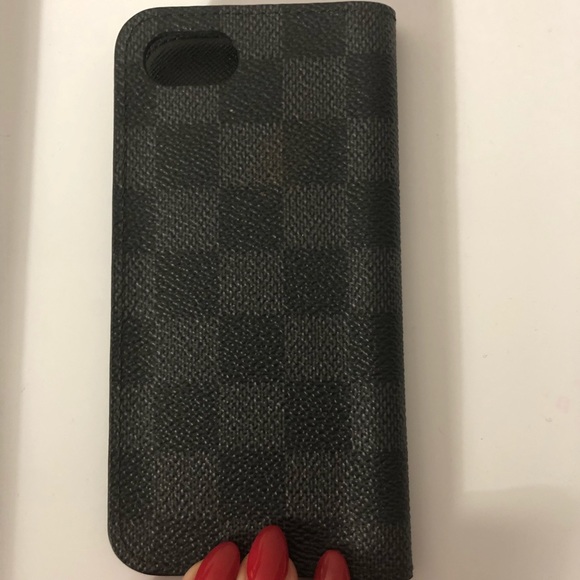 Louis Vuitton iPhone Case for iPhone 6/7 - Picture 2 of 4